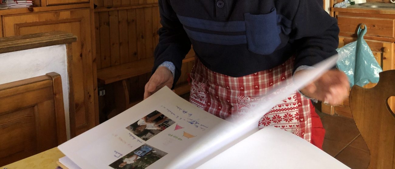 Sovico la maestra elementare che si prende cura del ragazzo di 27 anni - foto Pioltelli