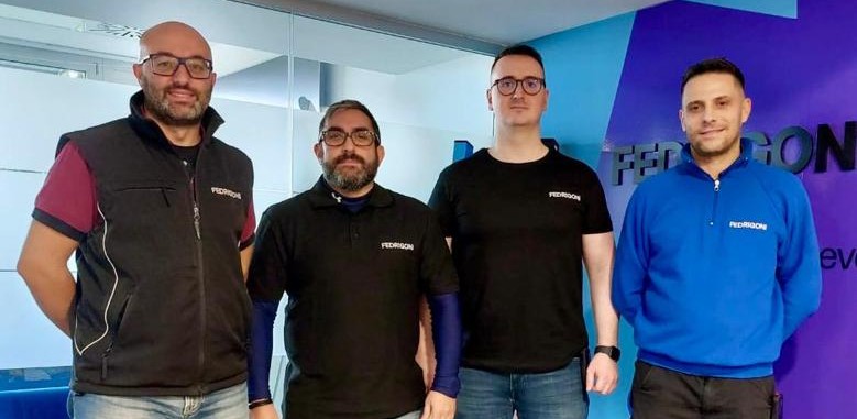 Caponago Fedrigoni lavoratori salvano collega colpiti da malore