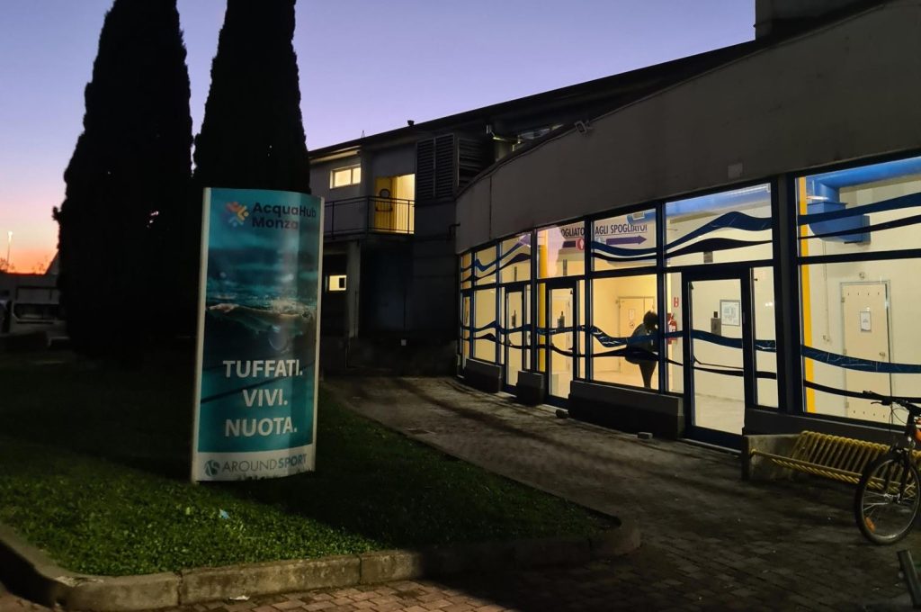 Monza centro sportivo Pia Grande piscina esterno