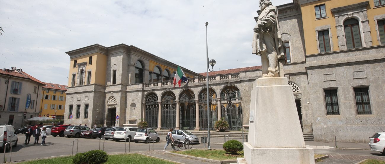 Monza tribunale piazza Garibaldi - foto Radaelli