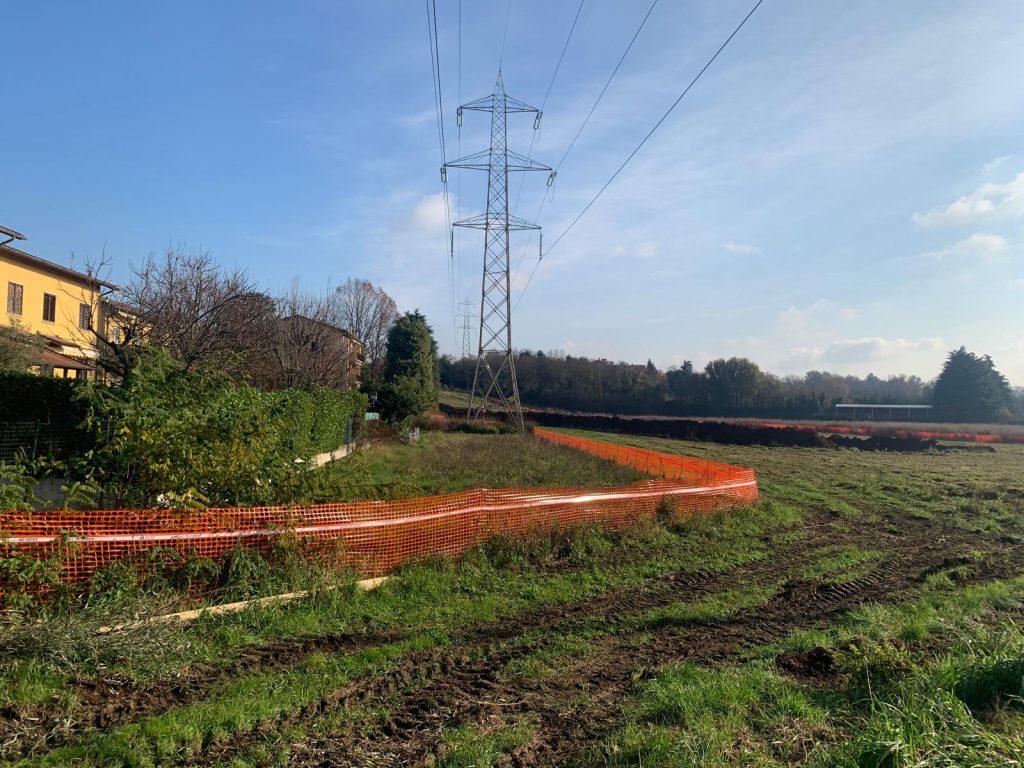 Pedemontana Lesmo scavi lungo provinciale via Marconi vicinanza case