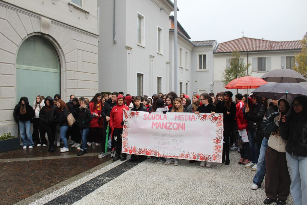 Seregno 2025 camminata in rosso