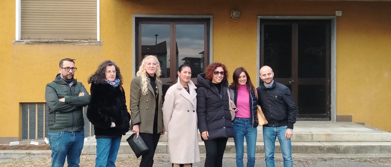 Seveso ex scuola Frassati Istituzioni e operatore