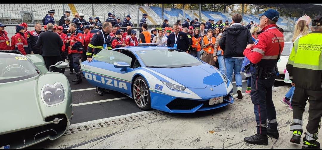 Lamborghini della Polizia di Stato