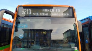 Un bus della nuova linea Net Z213