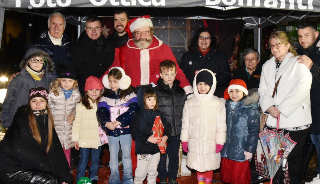 Besana in Brianza 2025 Villa Raverio commercianti Natale gruppo