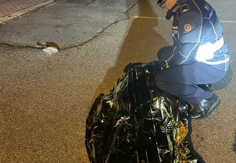 La persona soccorsa in via Volta a Cesano