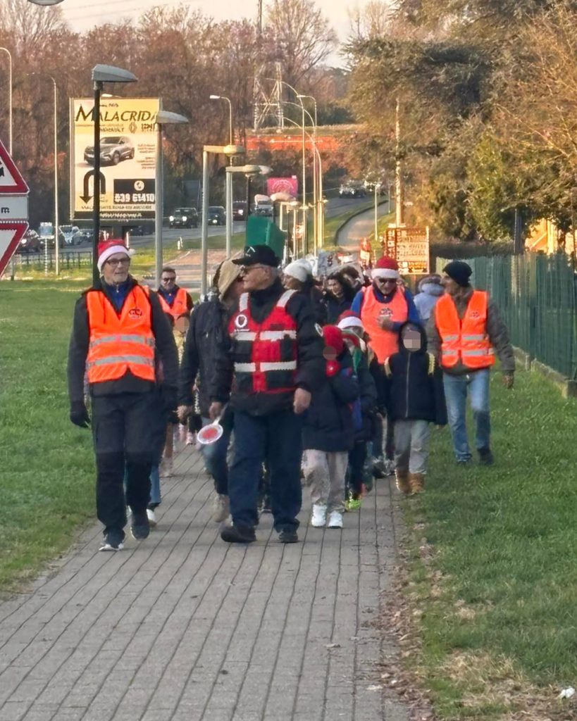 Lesmo accensione albero Peregallo