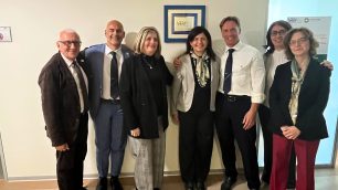 A destra il direttore generale di Arpa Lombardia, Fabio Cambielli con - al centro - la direttrice del dipartimento di Monza e Brianza, Invernizzi