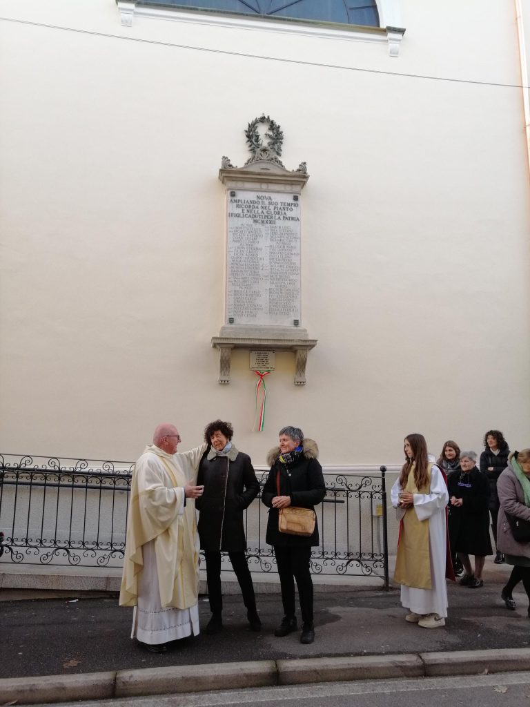 Nova Milanese Targa per defunti crollo cupola inaugurazione