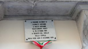 Nova Milanese Targa per defunti crollo cupola chiesa