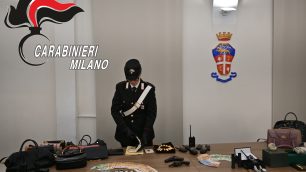 Truffe del finto carabiniere e furti, arresti dell'Arma