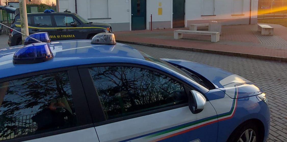 La Polizia alla stazione ferroviaria di Ceriano