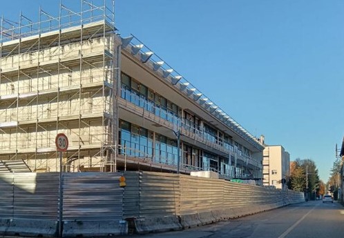 Il cantiere della nuova scuola di via Cantù a Bovisio