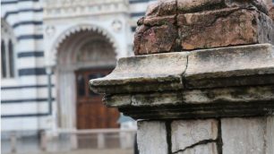 La colonna della peste in piazza del duomo a Monza