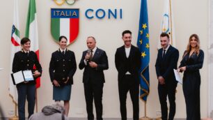 Maria Giulia Confalonieri, prima da sinistra e Giacomo Nizzolo, quarto da sinistra