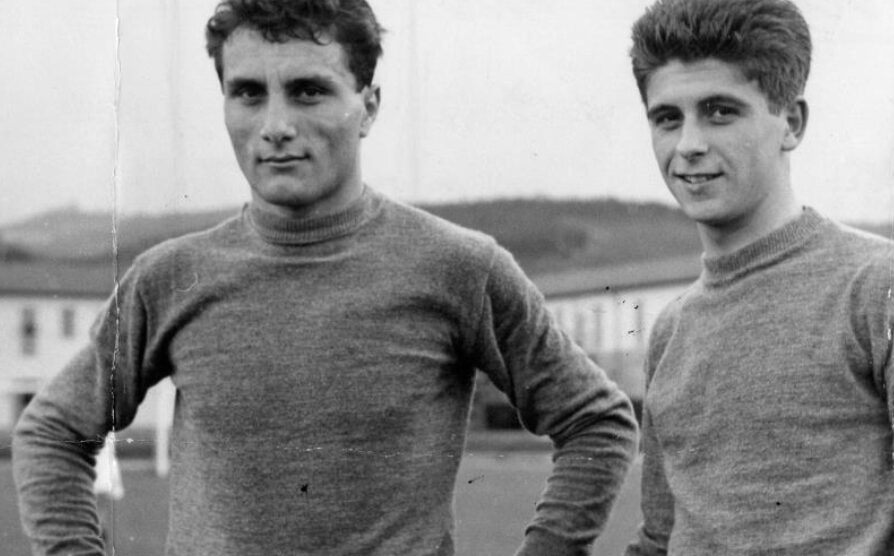 Calcio Paolo Ferrario con Gianni Rivera al Milan - foto Wikipedia