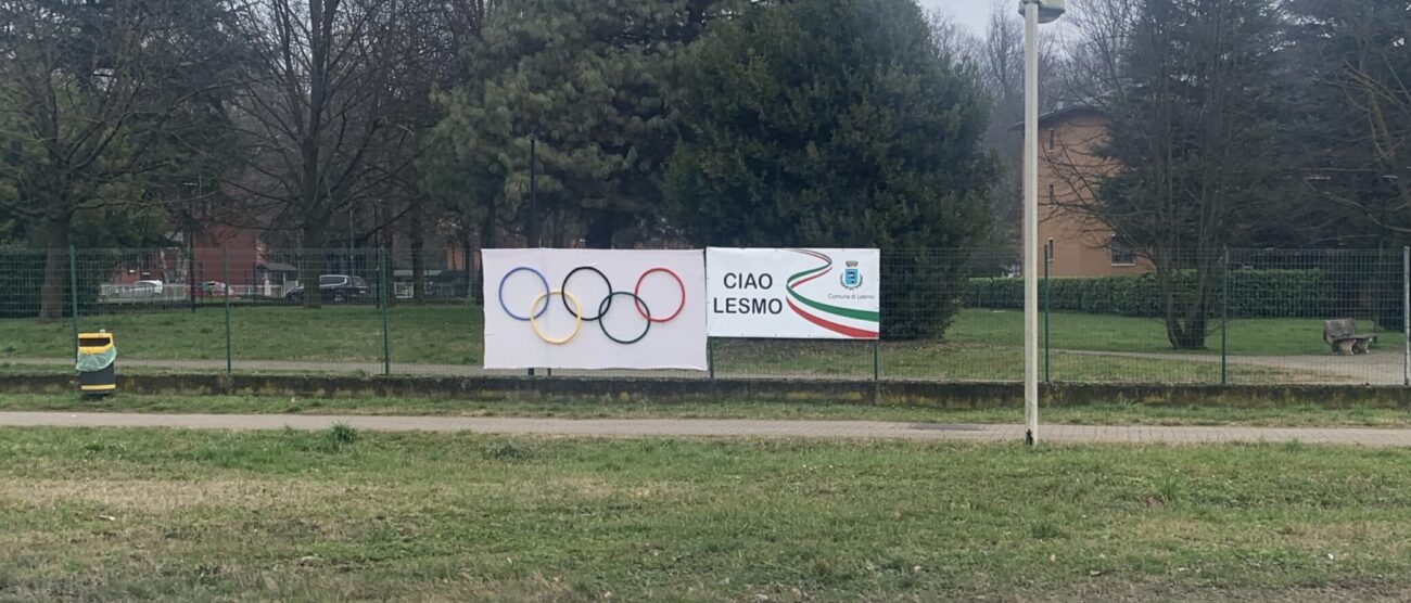 Lesmo saluto fiaccola olimpica