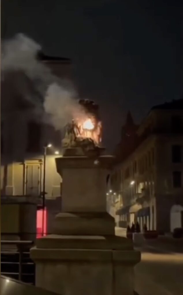 Monza Ponte dei Leoni scoppio petardo screenshot dai social