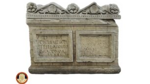 L'urna cineraria con coperchio di Palazzo Giustiniani recuperata