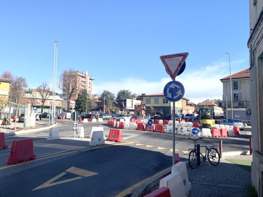 Arcore nuova rotatoria da via Casati