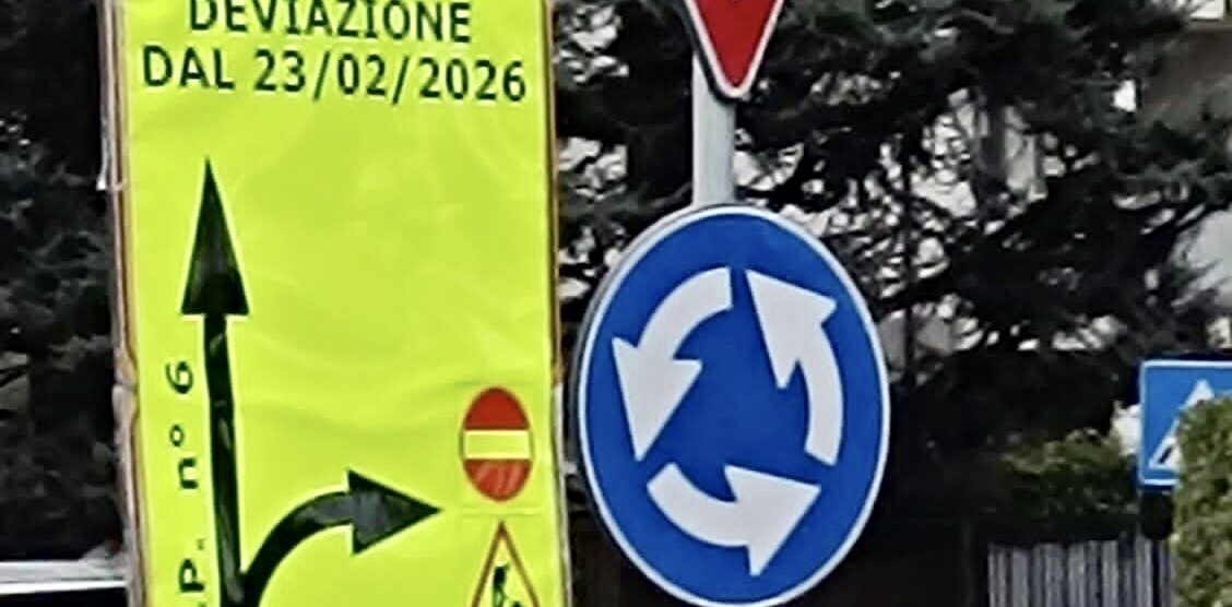 Macherio deviazione cantiere Brianzacque viale Regina Margherita