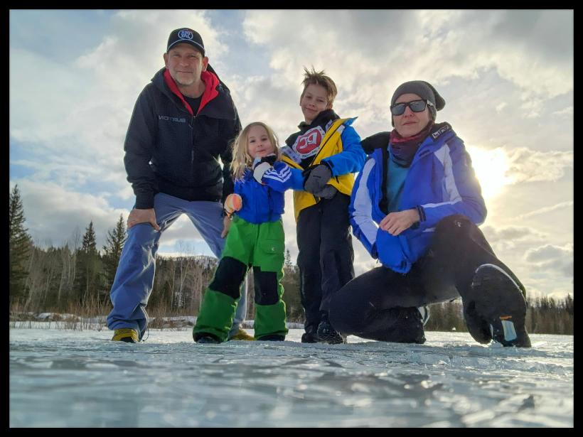 Milano Cortina Marina Riva Canada con lumi, Ruan e il marito Scott McBride
