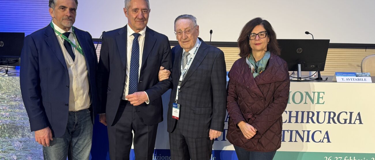 Monza San Gerardo oculistica retina: il Direttore Generale Michele Brait, il dott. Michele Coppola, il prof. Vito De Molfetta e il Direttore Sanitario Aida Andreassi