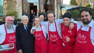 Monza foto di gruppo con presidente Mattarella e ragazzi Pizzaut