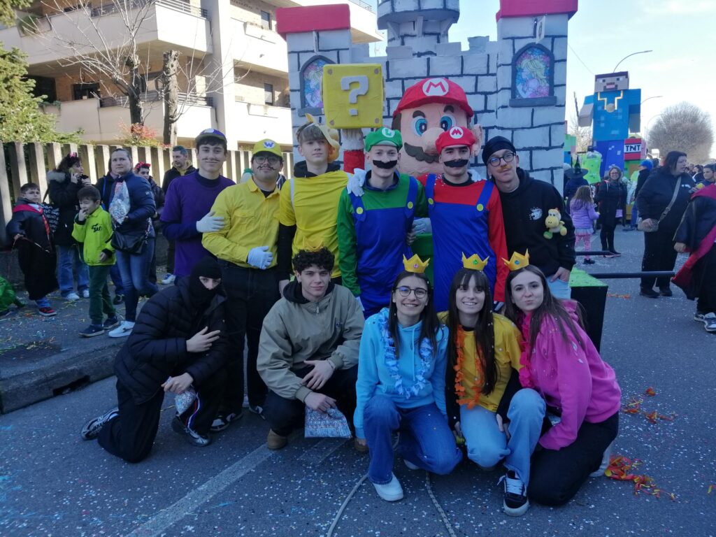 Nova Milanese Il Carro del Gruppo Sirio