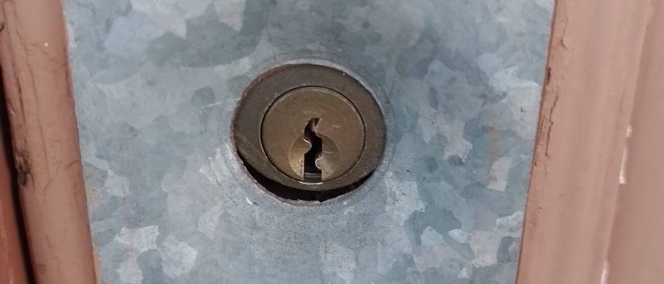 Varedo sede Lega furto serratura