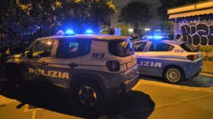 Pattuglia della Polizia di Stato a Seregno