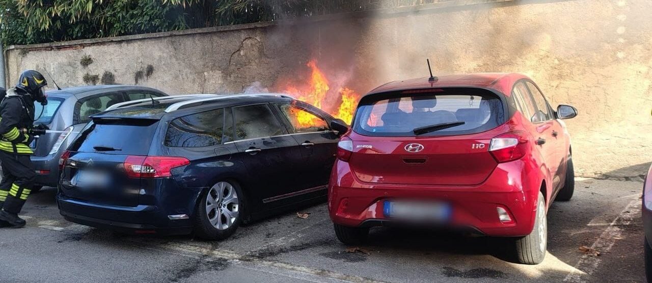 Carate Brianza 2026 via San Bernardo incendio