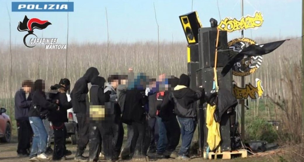Rave di San Valentino, una foto diffusa dalla Polizia di Stato