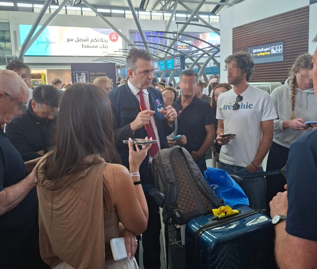 Aeroporto Oman Ambasciatore crisi