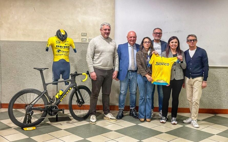 Ciclismo la nuova maglia VC Sovico 2026