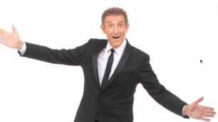 Ezio Greggio - sito ufficiale