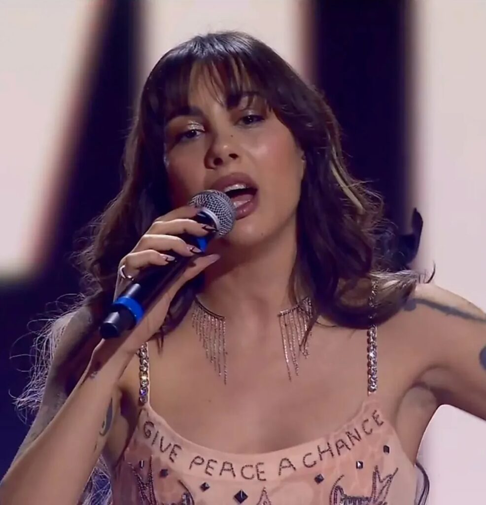 Festival Sanremo Bambole di Pezza abito messaggio