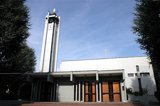 La chiesa dedicata alla Madonna di Lourdes a Lissone