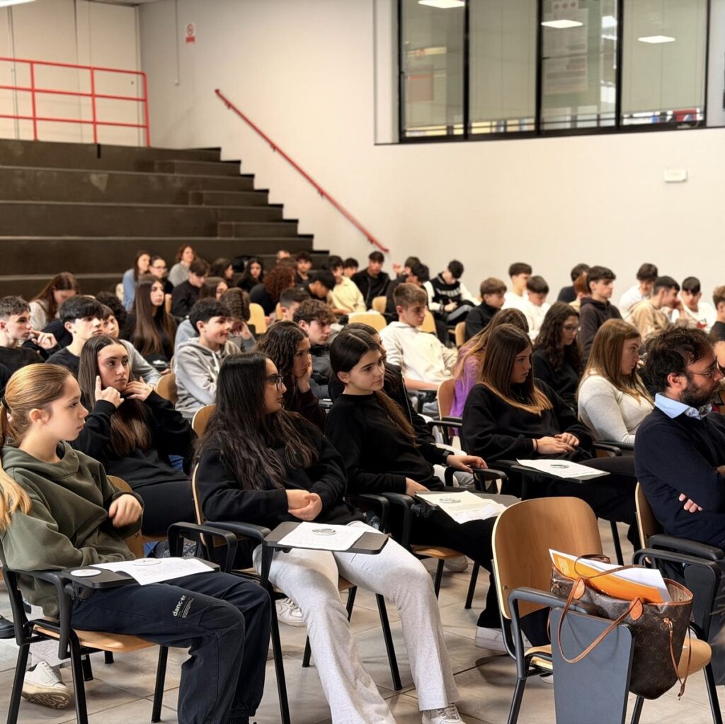 Monza Mapelli Toolkit didattico “Move-Eat Better” di Fondazione Valter Longo