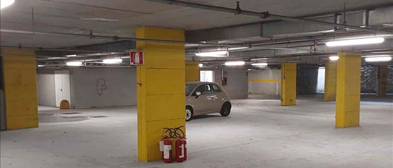 Seregno 2026 Polizia locale piazza Risorgimento vandalismo