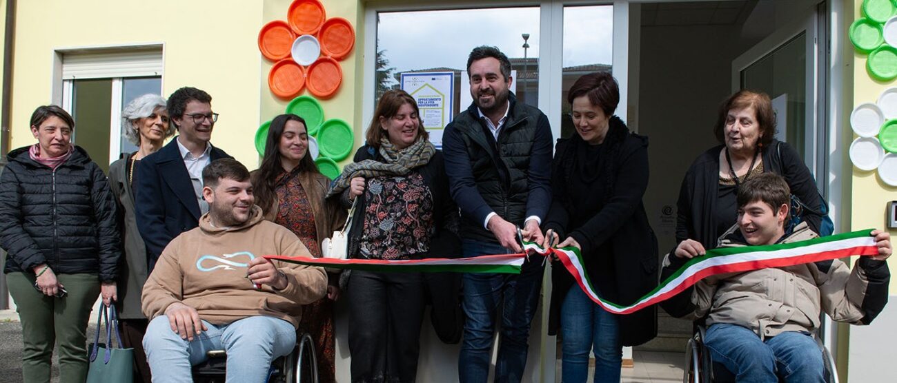 Vimercate - Inaugurazione casa A ruota libera, via 25 aprile