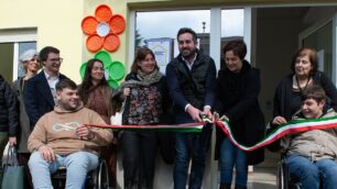 Vimercate - Inaugurazione casa A ruota libera, via 25 aprile