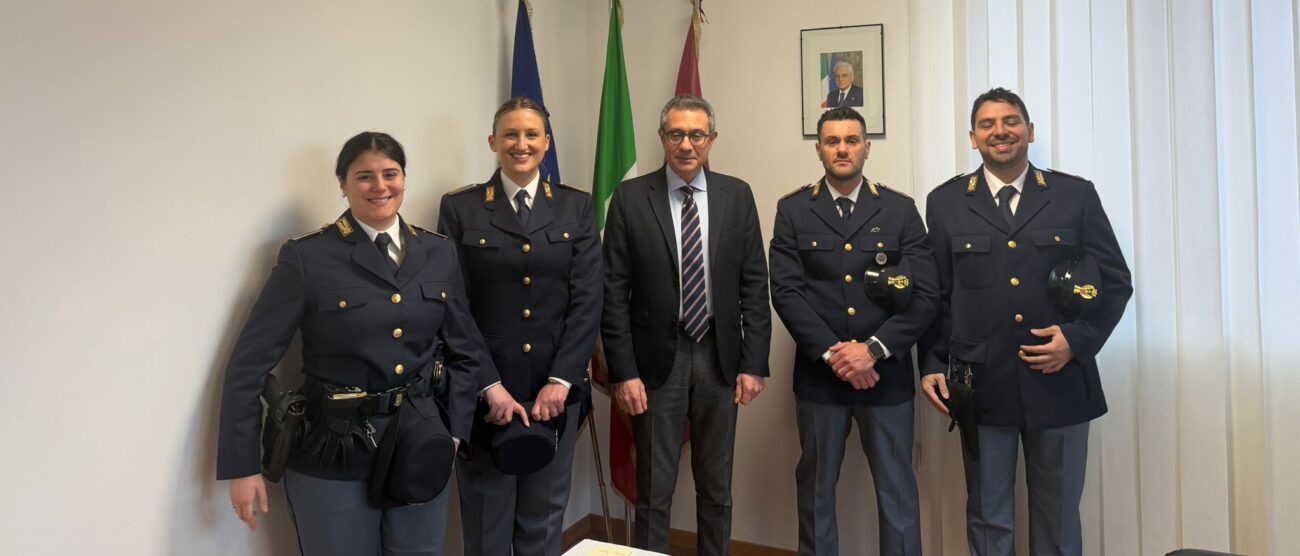 I nuovi arrivi accolti dal questore Giovanni Cuciti