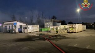 I vigili del fuoco alla piattaforma ecologica di Seregno