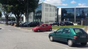 Carate incrocio pericoloso tra via Piemonte e via Della Valle