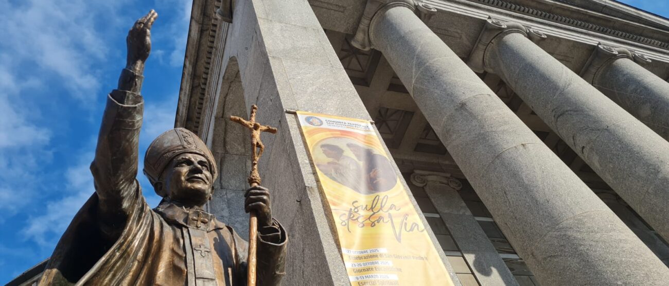 Seregno 2026 statua San Giovanni Paolo II