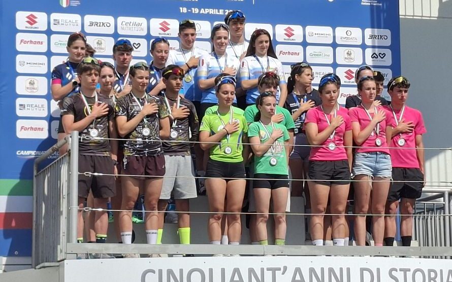 Lissone TTB 2026 squadra Team Relay junior 2026 (in basso a sinistra)