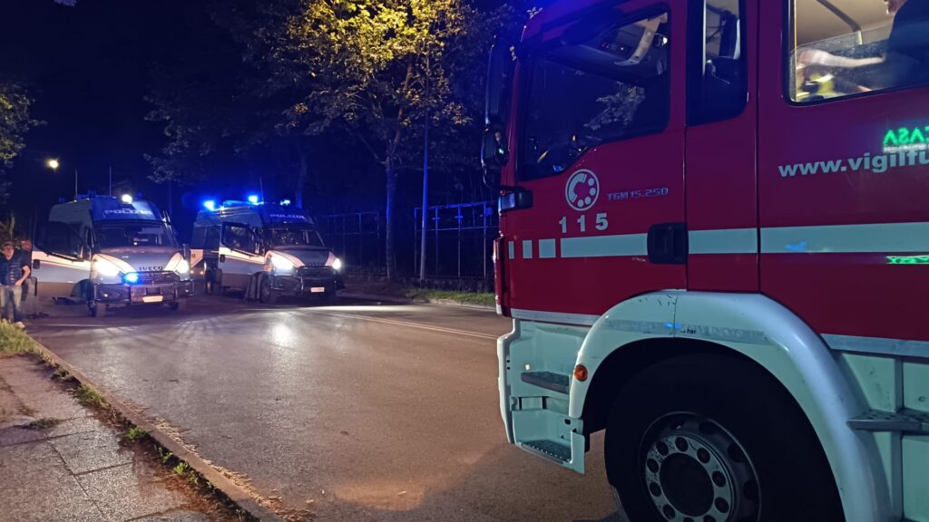 Monza via Foscolo Foa Boccaccio Polizia vigili del fuoco