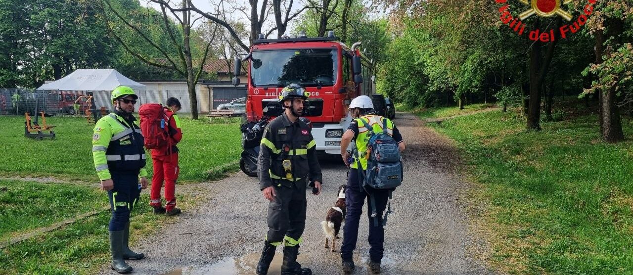 Vigili del fuoco ricerche Mezzago personale specializzato - foto Vigili del fuoco